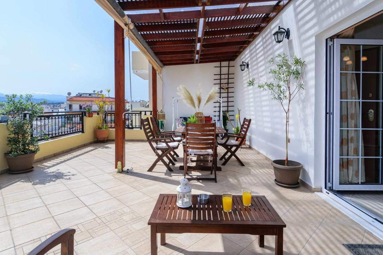 Central Penthouse In Quiet Neighborhood Near Sandy Beach Chania  Екстер'єр фото